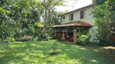 Casa de 5 alcobas en venta en Parcelaciones Pance, Cali, 226 m² · foto 3 de 19