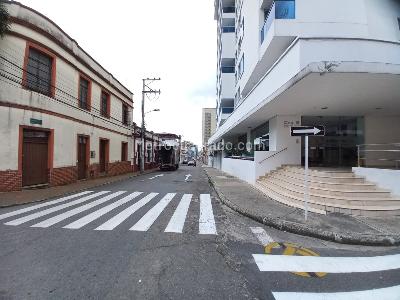 Apartamento de 3 alcobas en venta en Edificio Mediterraneo Piso 11, Ibagué, 124 m² · foto 2 de 20