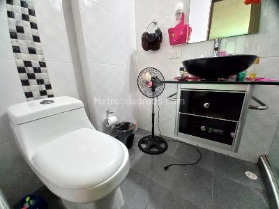 Apartamento de 3 alcobas en venta en Edificio Ambalema Piso 8, Ibagué, 79 m² · foto 11 de 17