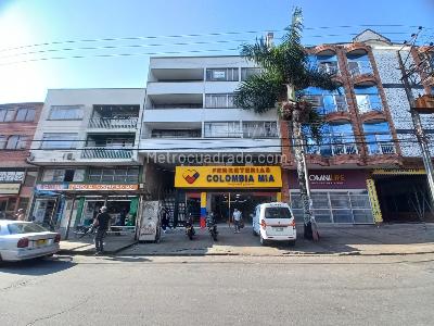 Apartamento de 3 alcobas en venta en El Carmen, Ibagué, 120 m² · foto 2 de 20