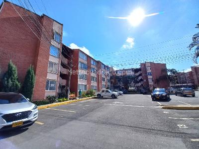 Apartamento de 3 alcobas en venta en Palmeras Piso 4 Costado Exito Sin Ascensor, Ibagué, 62 m² · foto 4 de 20