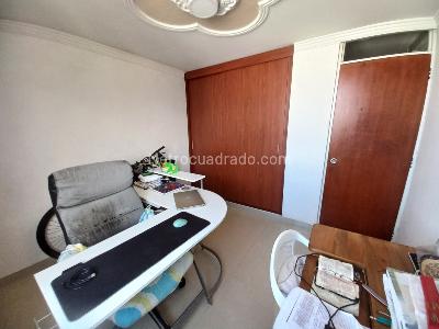 Apartamento de 3 alcobas en venta en Palmeras Piso 4 Costado Exito Sin Ascensor, Ibagué, 62 m² · foto 15 de 20
