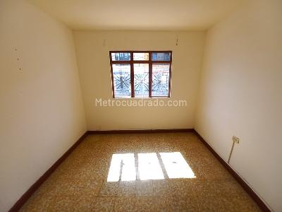 Casa de 3 alcobas en arriendo en El Salado, Ibagué, 253 m² · foto 11 de 20