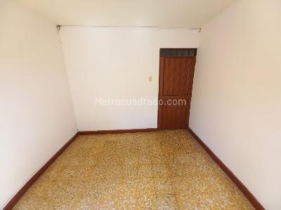 Casa de 3 alcobas en arriendo en El Salado, Ibagué, 253 m² · foto 12 de 20