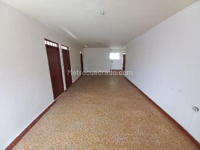 Casa de 3 alcobas en venta en El Salado, Ibagué, 253 m² · foto 7 de 20