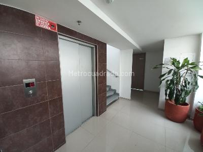 Apartamento de 3 alcobas en venta en Conjunto Residencial Portobello Piso 8, Ibagué, 80 m² · foto 5 de 20