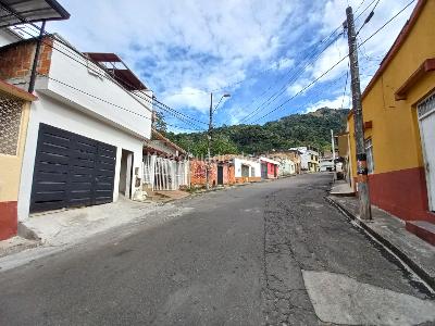 Casa de 5 alcobas en venta en Alaska, Ibagué, 295 m² · foto 2 de 20