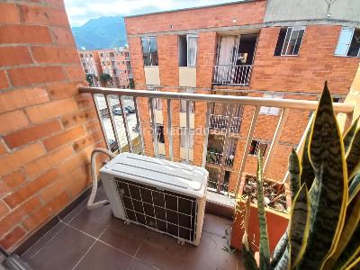 Apartamento de 3 alcobas en venta en Torreon De Santa Ana De Zorroza Piso 5 Sin Asc, Ibagué, 47 m² · foto 11 de 20