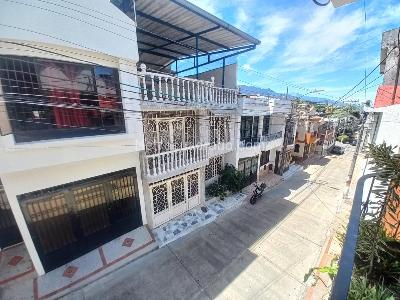 Casa de 4 alcobas en venta en Hacienda Piedra Pintada, Ibagué, 216 m² · foto 14 de 20
