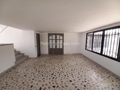 Casa de 5 alcobas en venta en Santa Helena, Ibagué, 197 m² · foto 3 de 20