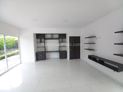 Casa de 5 alcobas en venta en Balcones Del Vegel, Ibagué, 838 m² · foto 8 de 20