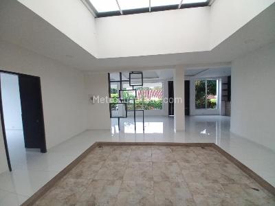 Casa de 5 alcobas en venta en Balcones Del Vegel, Ibagué, 838 m² · foto 9 de 20