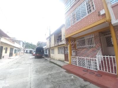 Apartamento de 5 alcobas en venta en Apartamento Duplex Piso 3 Ancon, Ibagué, 136 m² · foto 2 de 20