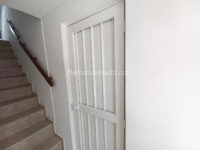 Apartamento de 5 alcobas en venta en Apartamento Duplex Piso 3 Ancon, Ibagué, 136 m² · foto 16 de 20