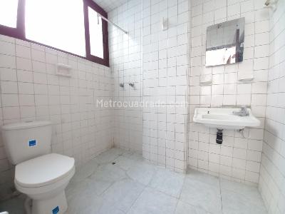 Apartamento de 3 alcobas en venta en Edificio Lombo Bonilla Piso 4, Ibagué, 217 m² · foto 19 de 20