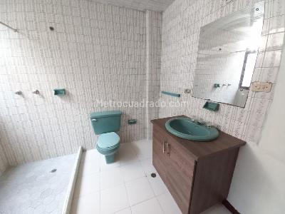 Apartamento de 3 alcobas en venta en Edificio Lombo Bonilla Piso 4, Ibagué, 217 m² · foto 9 de 20