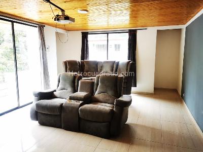 Casa de 5 alcobas en venta en Casa Campestre En Murraposa B/El Salado, Ibagué, 400 m² · foto 18 de 20