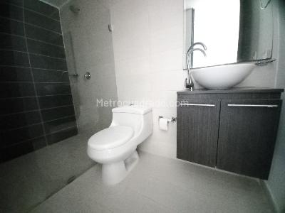 Apartamento de 3 alcobas en venta en Altos De Santa Cecilia Piso 9, Ibagué, 118 m² · foto 19 de 20