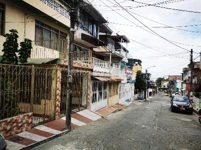 Casa de 5 alcobas en venta en Villamarlen Ii, Ibagué, 372 m² · foto 3 de 20