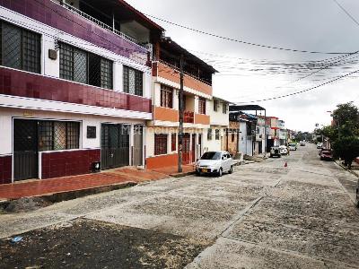 Casa de 5 alcobas en venta en La Francia, Ibagué, 381 m² · foto 3 de 14