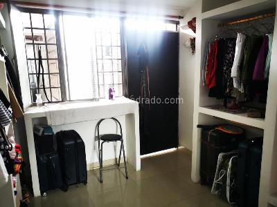 Casa de 5 alcobas en venta en La Francia, Ibagué, 381 m² · foto 12 de 14