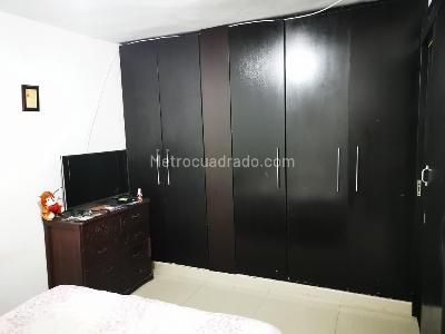 Casa de 5 alcobas en venta en Remansos, Ibagué, 322 m² · foto 6 de 20