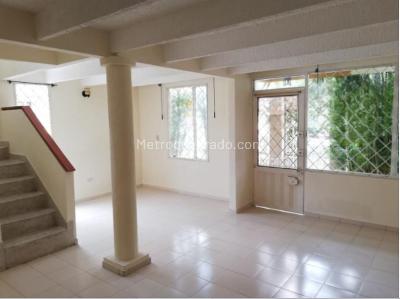 Casa de 5 alcobas en venta en Cantabria, Ibagué, 130 m² · foto 5 de 20