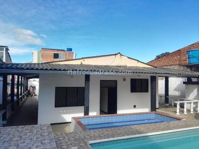 Casa de 5 alcobas en venta en San Tropel Salado, Ibagué, 680 m² · foto 3 de 20