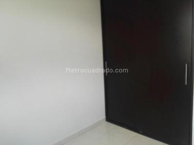 Apartamento de 3 alcobas en venta en Conjunto Cerrado Bosques De Fonderella Piso 9, Ibagué, 59 m² · foto 8 de 18