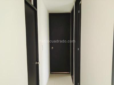 Apartamento de 3 alcobas en venta en Minarco 103 Piso 5 Sin Ascensor, Ibagué, 48 m² · foto 19 de 20