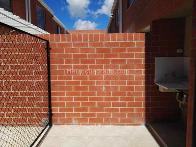 Casa de 3 alcobas en venta en Arboleda Campestre Los Cambulos, Ibagué, 70 m² · foto 4 de 19