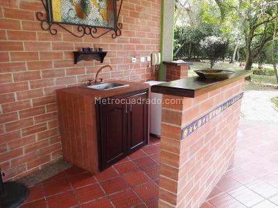 Casa de 3 alcobas en venta en San Francisco De Aparco, Ibagué, 360 m² · foto 10 de 20