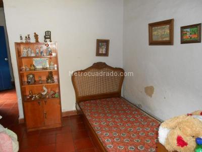 Casa de 5 alcobas en venta en La Pola, Ibagué, 728 m² · foto 12 de 20