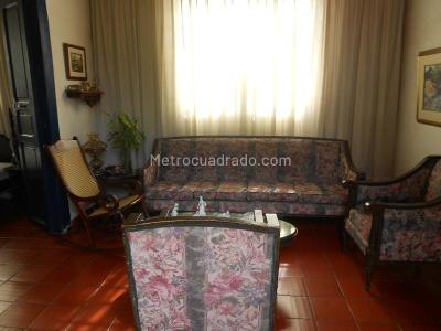 Casa de 5 alcobas en venta en La Pola, Ibagué, 728 m² · foto 6 de 20