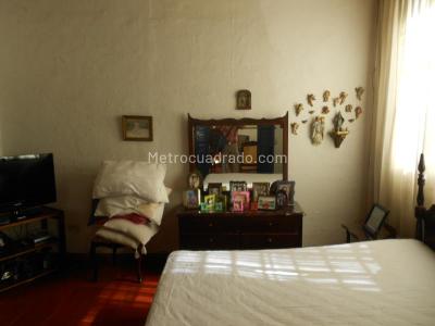 Casa de 5 alcobas en venta en La Pola, Ibagué, 728 m² · foto 8 de 20