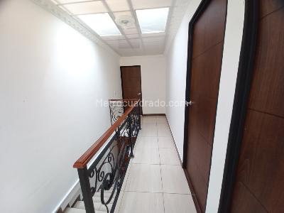 Casa de 5 alcobas en venta en 2 Etapa Del Jordan, Ibagué, 309 m² · foto 6 de 20