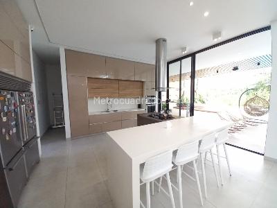 Casa de 5 alcobas en venta en Parcelacion Agroturistica Las Victorias, Ibagué, 1590 m² · foto 6 de 20