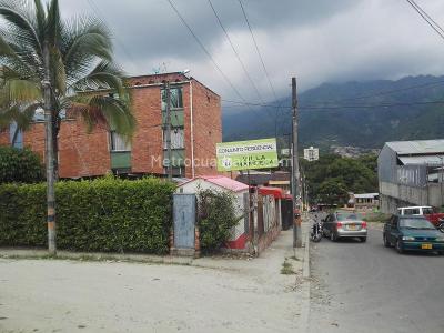 Apartamento de 3 alcobas en venta en Urb, Ibagué, 52 m² · foto 2 de 16