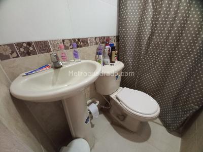 Casa de 5 alcobas en venta en Jardin Quinta Avenida, Ibagué, 147 m² · foto 18 de 20