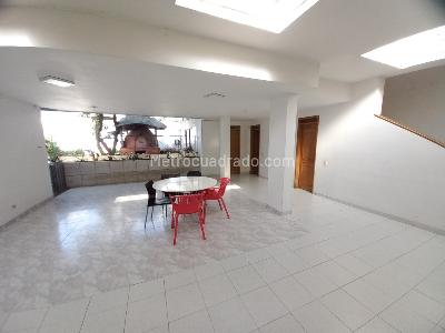Casa de 5 alcobas en arriendo en Cadiz, Ibagué, 330 m² · foto 9 de 20