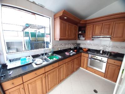 Casa de 5 alcobas en arriendo en Cadiz, Ibagué, 330 m² · foto 14 de 20