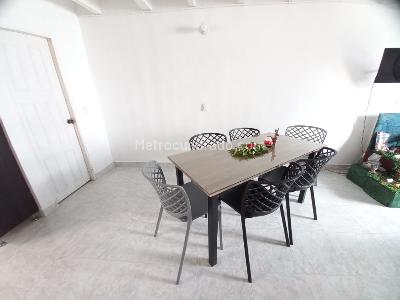 Casa de 2 alcobas en venta en Cuidadela Comfenalco Etapa I, Ibagué, 99 m² · foto 5 de 18