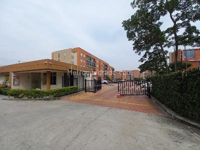 Apartamento de 3 alcobas en venta en Arboleda Campestre Los Cambulos Piso 2, Ibagué, 60 m² · foto 2 de 20