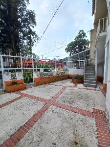 Casa de 5 alcobas en venta en Belen, Ibagué, 279 m² · foto 3 de 20