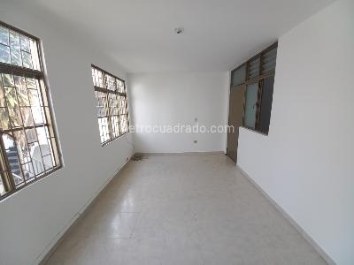 Casa de 5 alcobas en venta en Casa Club, Ibagué, 400 m² · foto 19 de 20