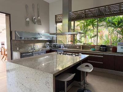Casa de 4 alcobas en venta en Parcelacion Agroturistica Las Victorias, Ibagué, 616 m² · foto 5 de 20