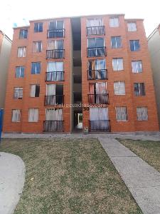 Apartamento de 3 alcobas en venta en Arboleda Algarrobo Piso 4 Sin Ascensor, Ibagué, 41 m² · foto 3 de 20