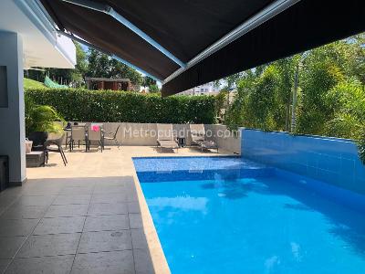 Casa de 5 alcobas en venta en Lagos Del Peñon, Girardot, 340 m² · foto 13 de 20