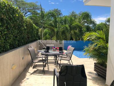 Casa de 5 alcobas en venta en Lagos Del Peñon, Girardot, 340 m² · foto 14 de 20