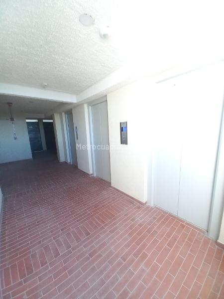 Piso – Ibagué, Urbanización San Luisú, Comuna 7 - Salado - Vista 4